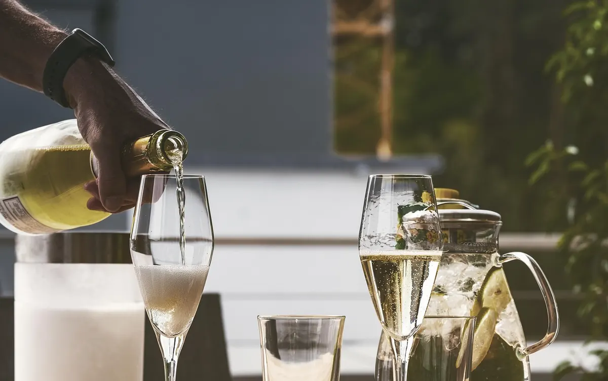 How to Store Wine Without a Cellar: A UK Flat-Dweller's Guide