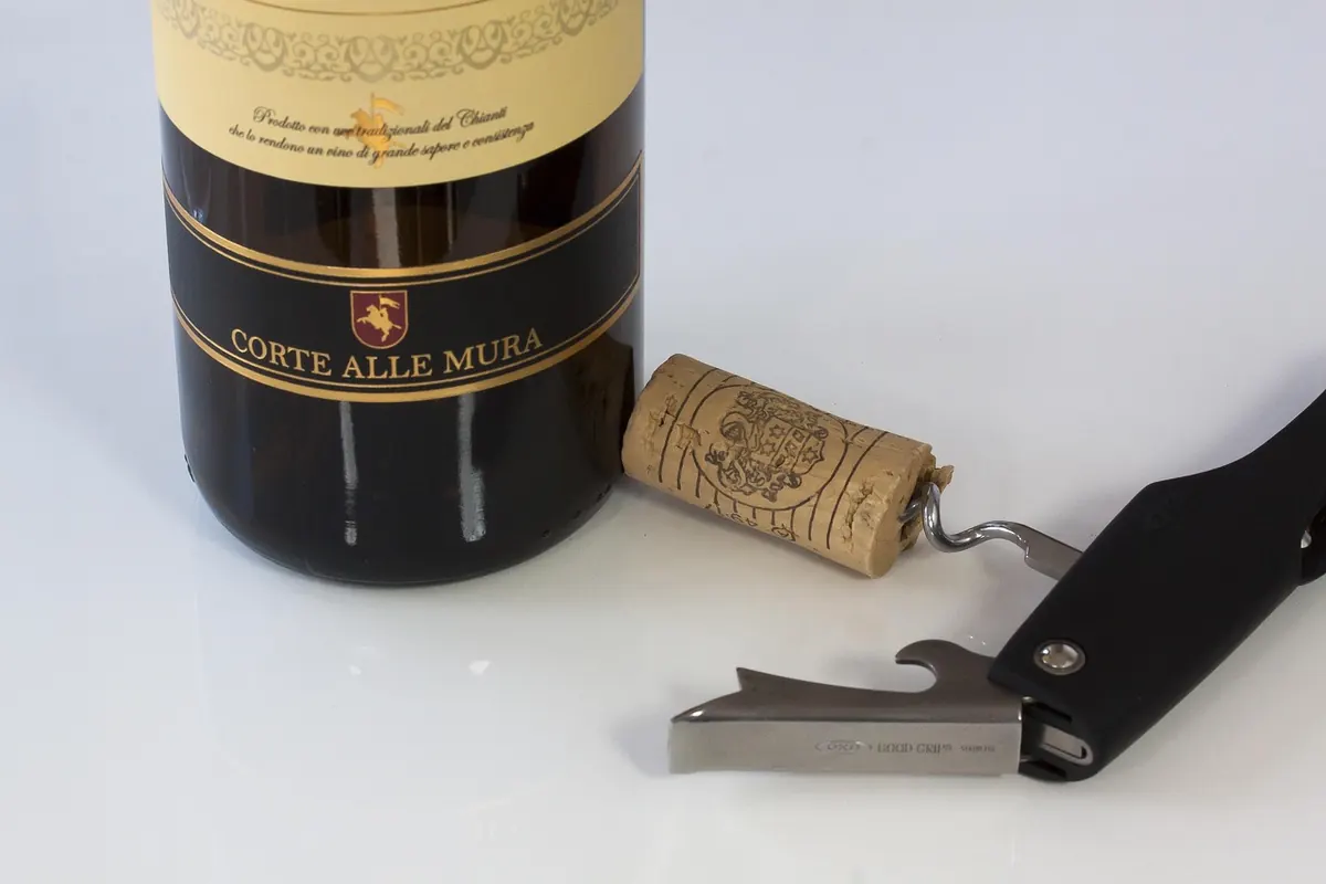 Screwcap vs Cork: What Closures Mean for Ageing Your Wine Portfolio